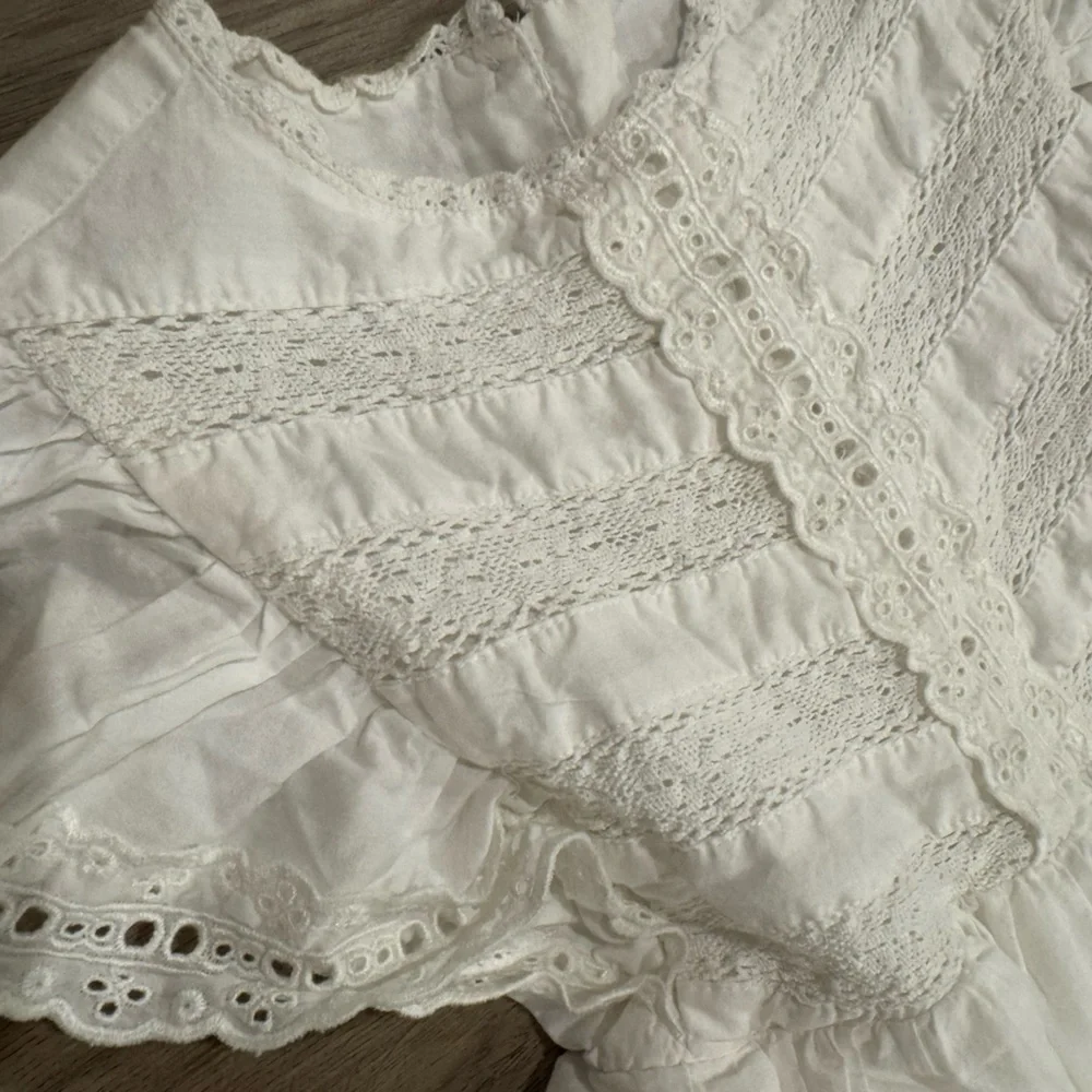 GAP Kids Lace Tiered Girls Ruffle Dress - XS (4/5) - Picture 4 of 7